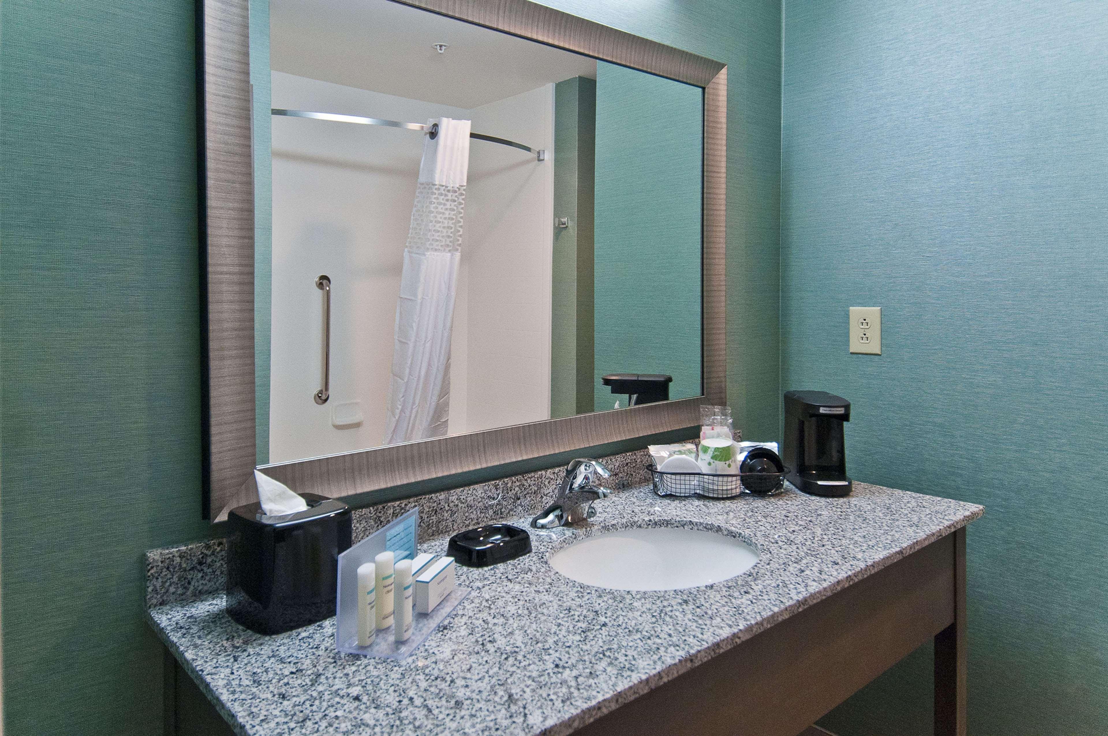 Hampton Inn & Suites Pensacola/I-10 Pine Forest Road Ferry Pass Экстерьер фото