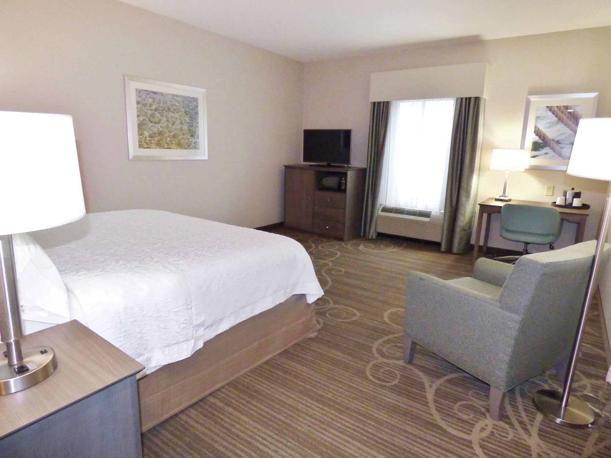 Hampton Inn & Suites Pensacola/I-10 Pine Forest Road Ferry Pass Экстерьер фото