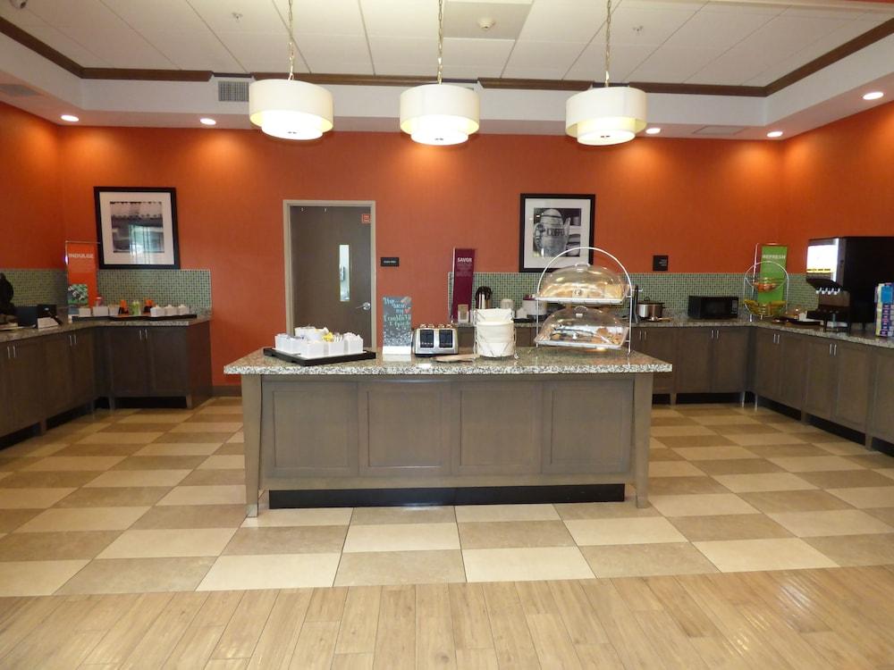 Hampton Inn & Suites Pensacola/I-10 Pine Forest Road Ferry Pass Экстерьер фото