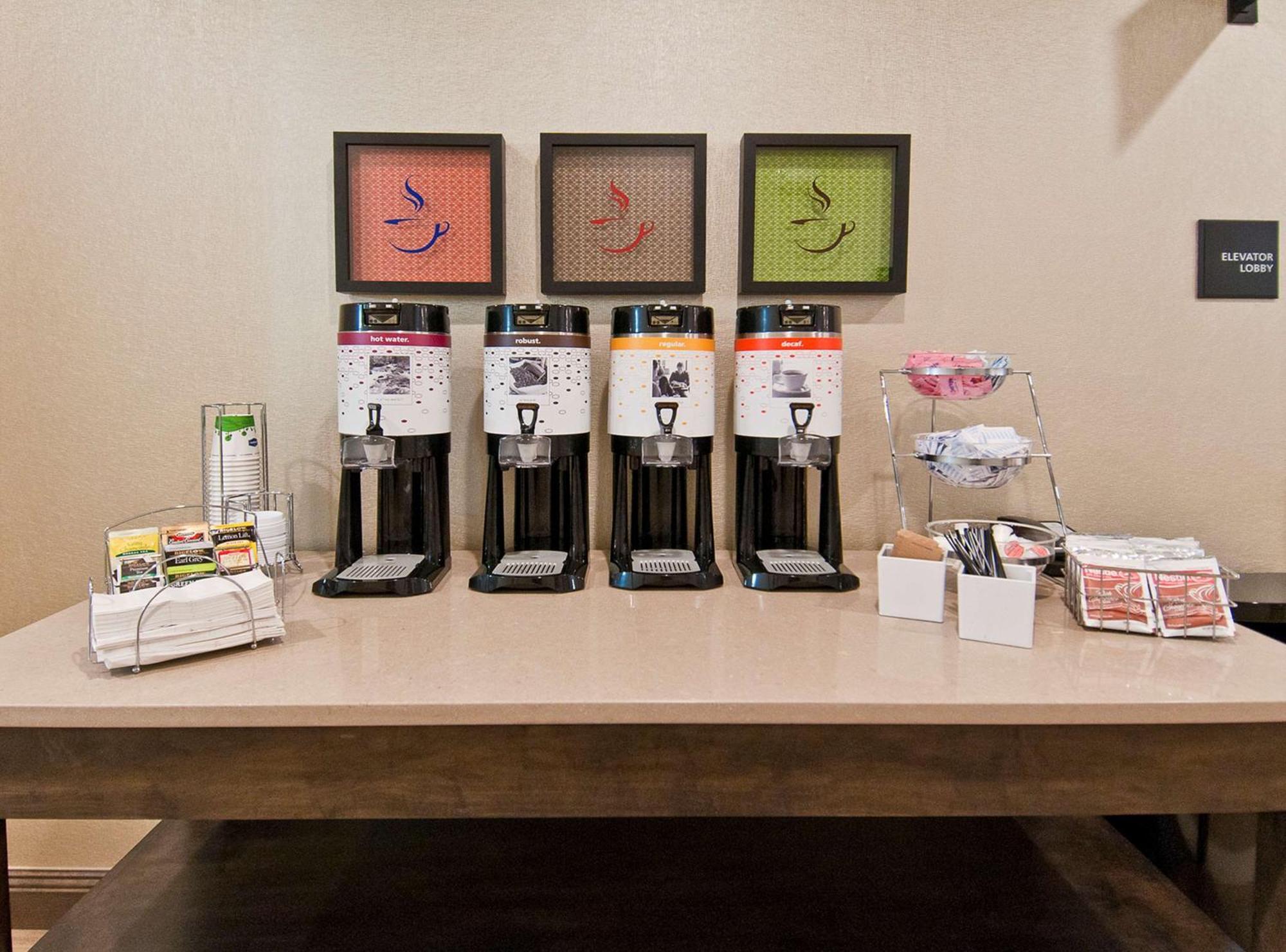 Hampton Inn & Suites Pensacola/I-10 Pine Forest Road Ferry Pass Экстерьер фото